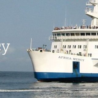Das Krankenhausschiff Africa Mercy von Mercy Ships