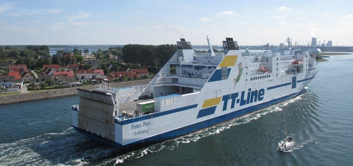 Mit der TT-Line Fähre Peter Pan von Rostock nach Trelleborg reisen.